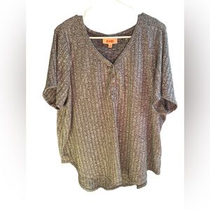 EVRI Grey short sleeve shirt size 2x